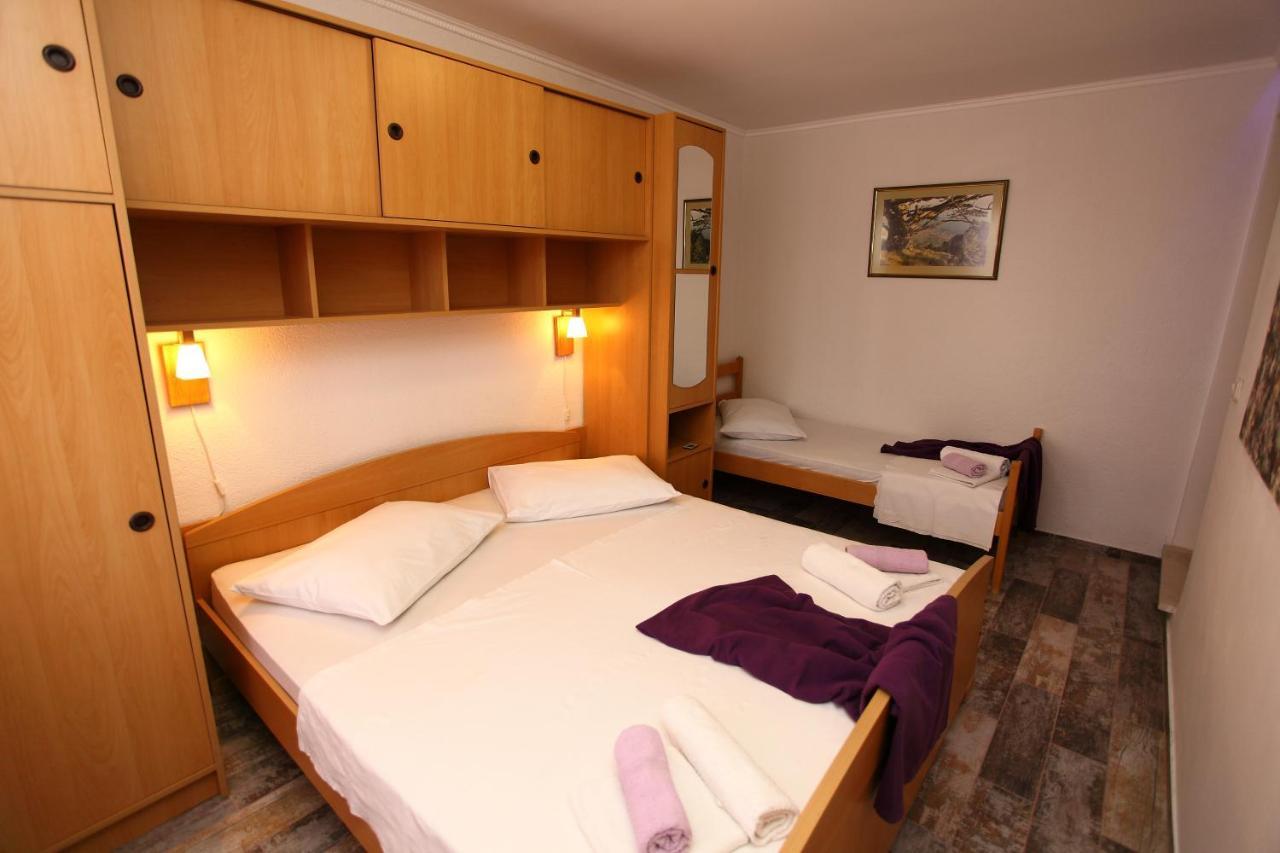 Apartments Rustica Makarska Ngoại thất bức ảnh