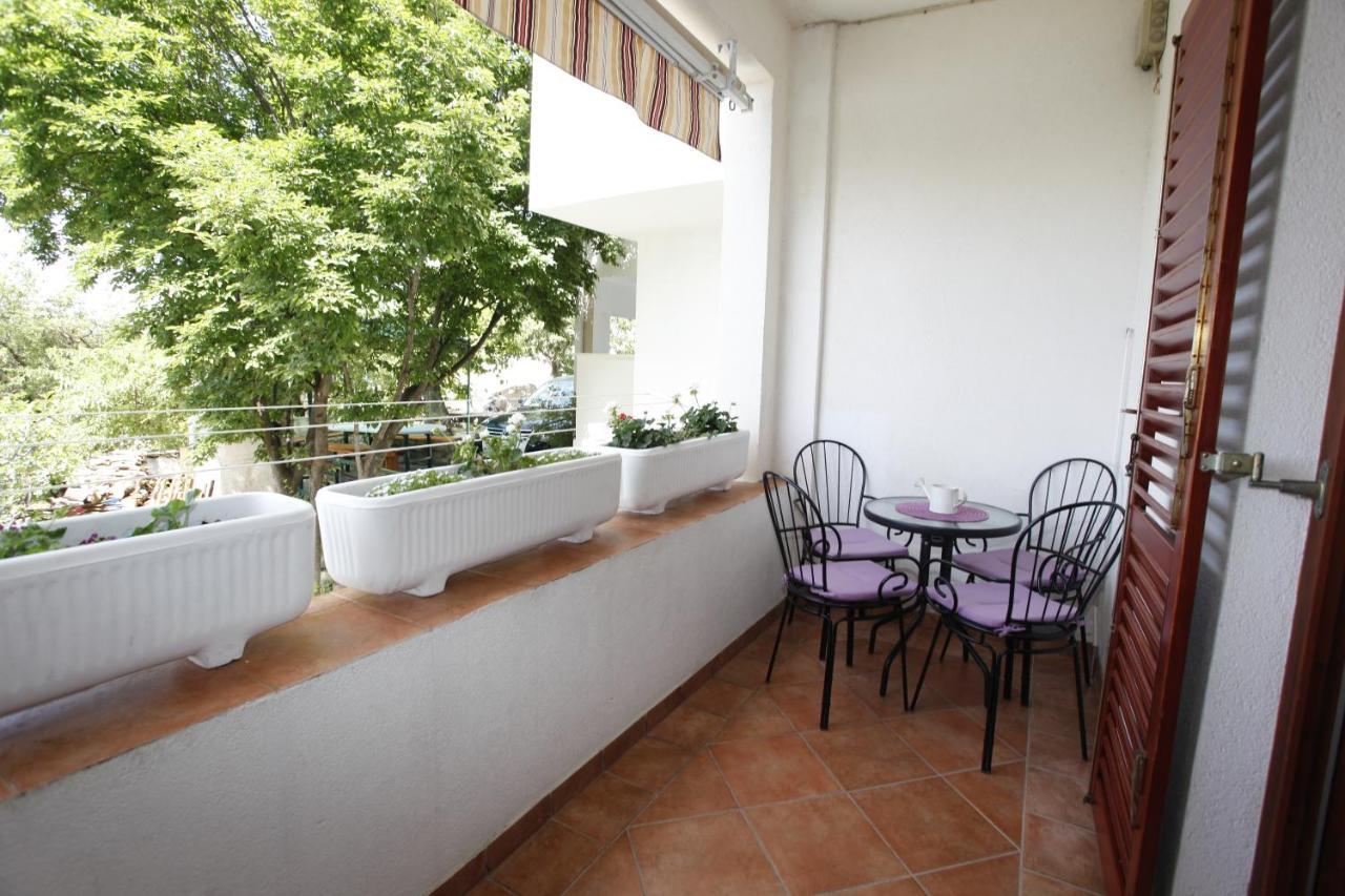 Apartments Rustica Makarska Ngoại thất bức ảnh
