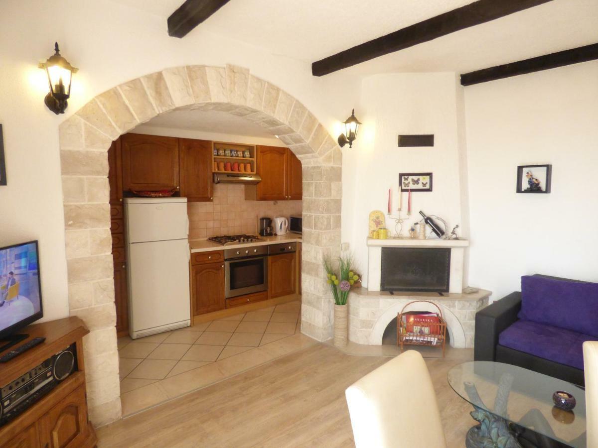 Apartments Rustica Makarska Ngoại thất bức ảnh