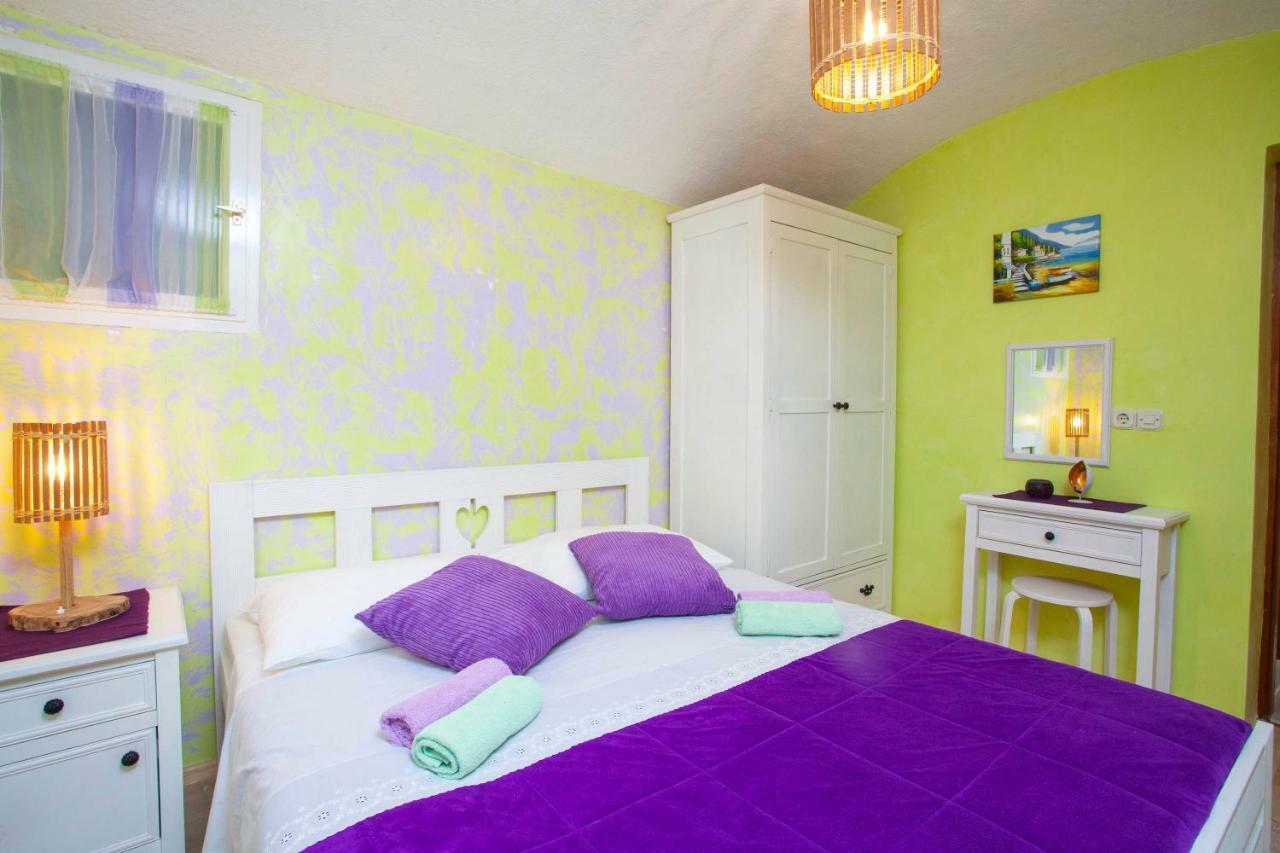 Apartments Rustica Makarska Ngoại thất bức ảnh