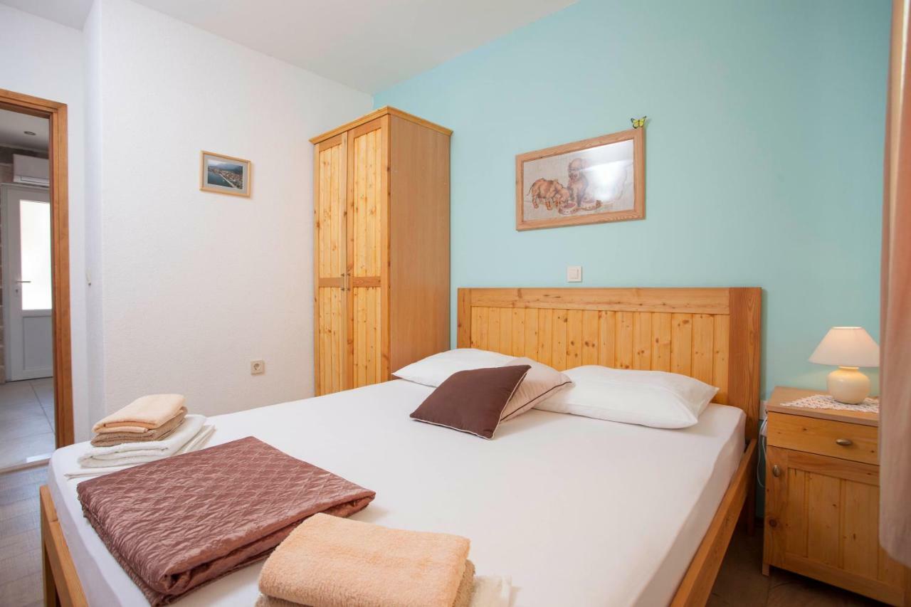 Apartments Rustica Makarska Ngoại thất bức ảnh