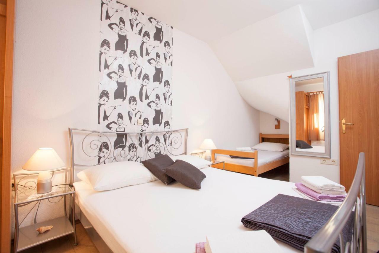 Apartments Rustica Makarska Ngoại thất bức ảnh